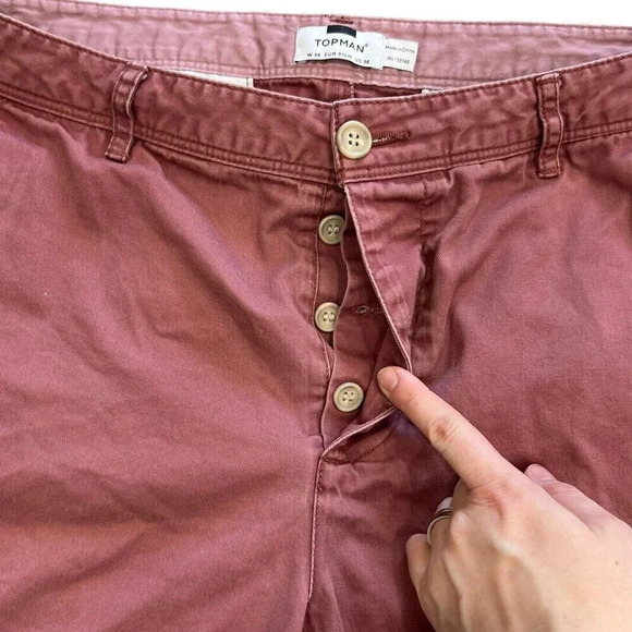 Topman Burgundy Button Closure Chino Shorts 36 - Picture 2 of 3